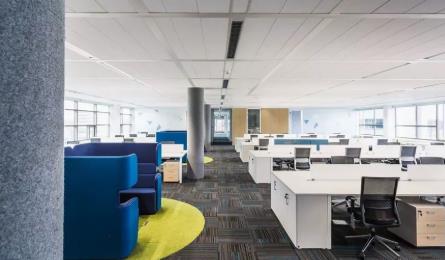 青島影像傳媒公司辦公室裝修設(shè)計(jì)創(chuàng)意圖